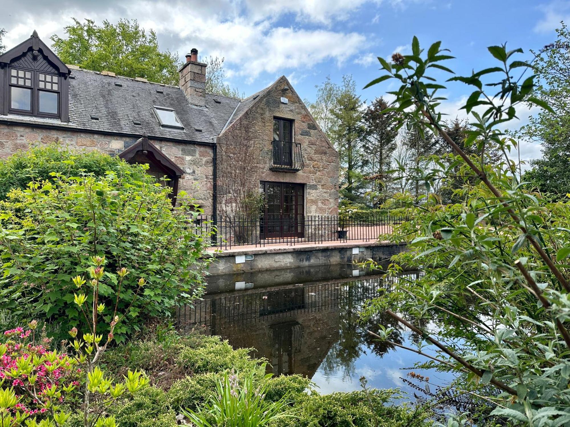Awakening Alchemy Retreat Centre Bed and Breakfast Inverurie Eksteriør billede