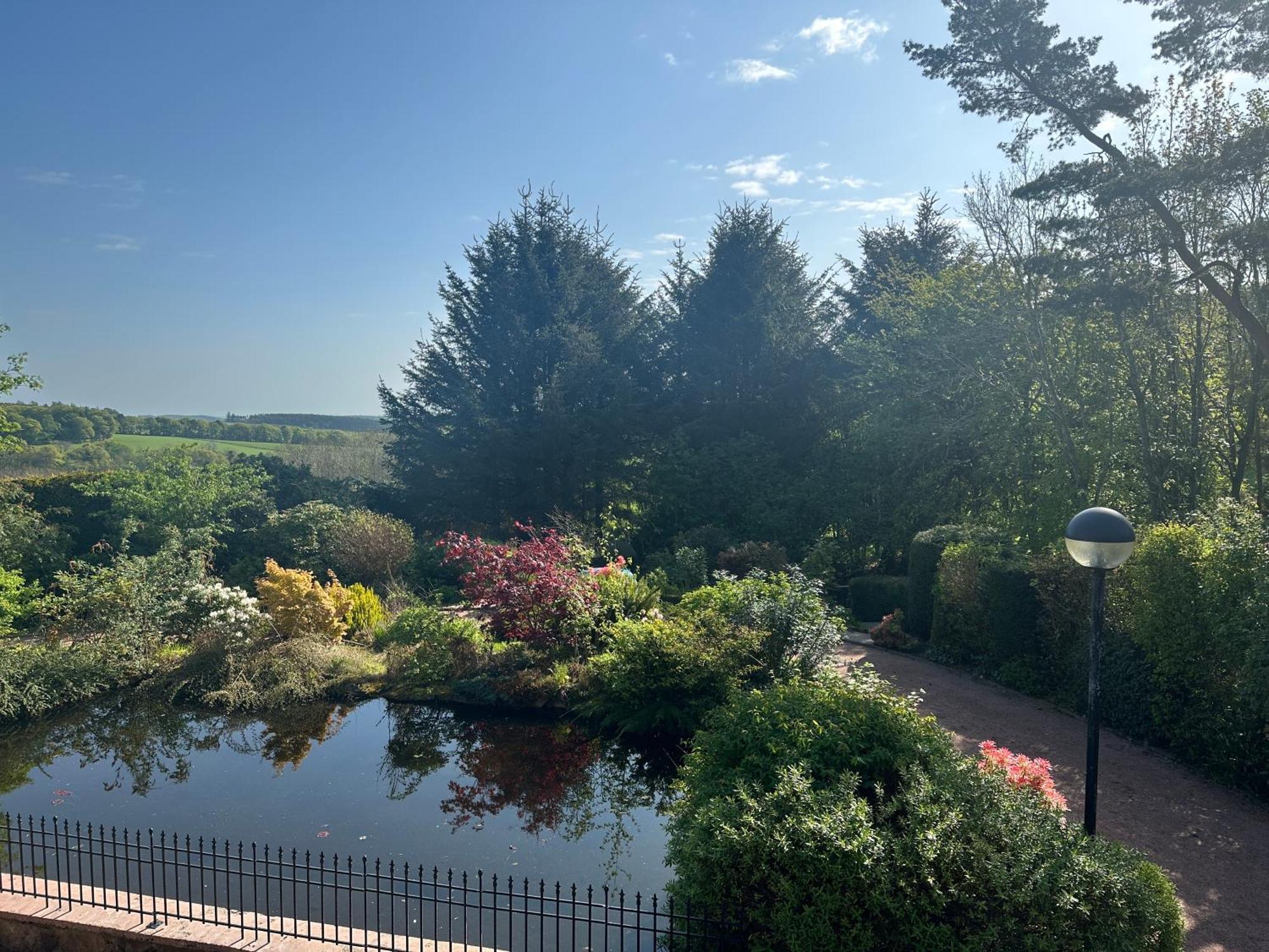 Awakening Alchemy Retreat Centre Bed and Breakfast Inverurie Eksteriør billede