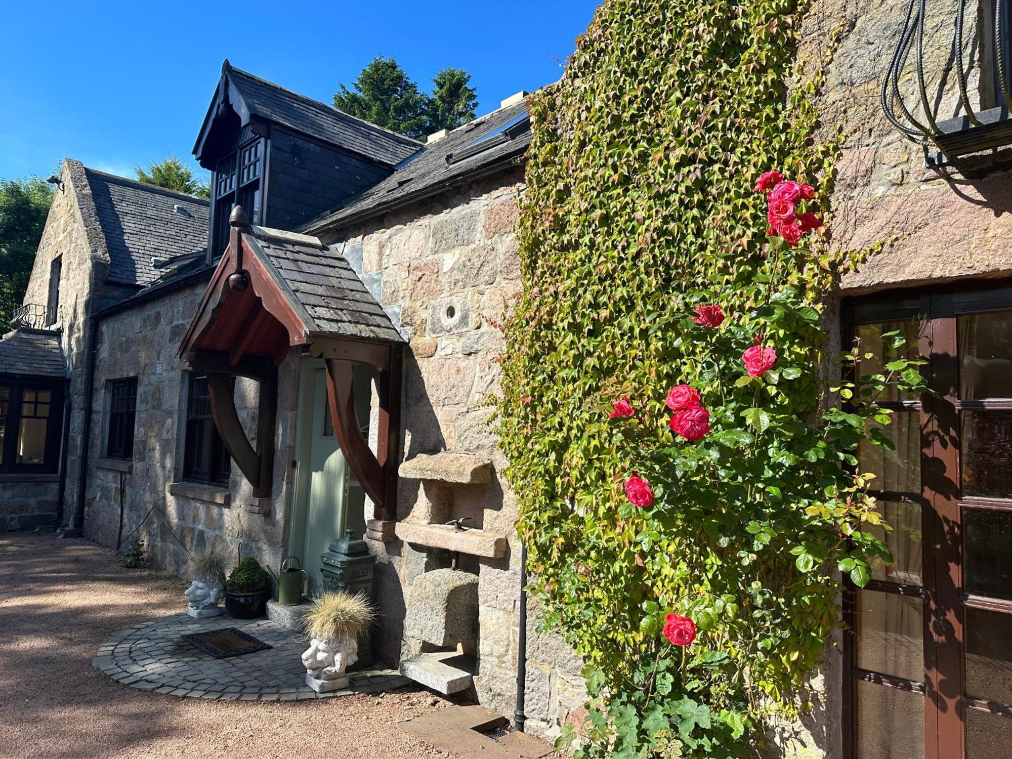 Awakening Alchemy Retreat Centre Bed and Breakfast Inverurie Eksteriør billede